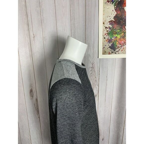 TOMMY BAHAMA Long Sleeve Men's T Shirt Size Medium Gray Excellent! - Picture 10 of 15